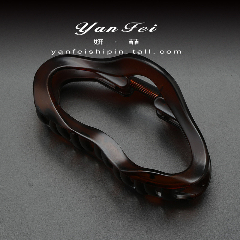 Yanfei Caramel Shark Clip Female High-End Feel Hair Clip Hair Volume Large Size Hair Clip Back Head 