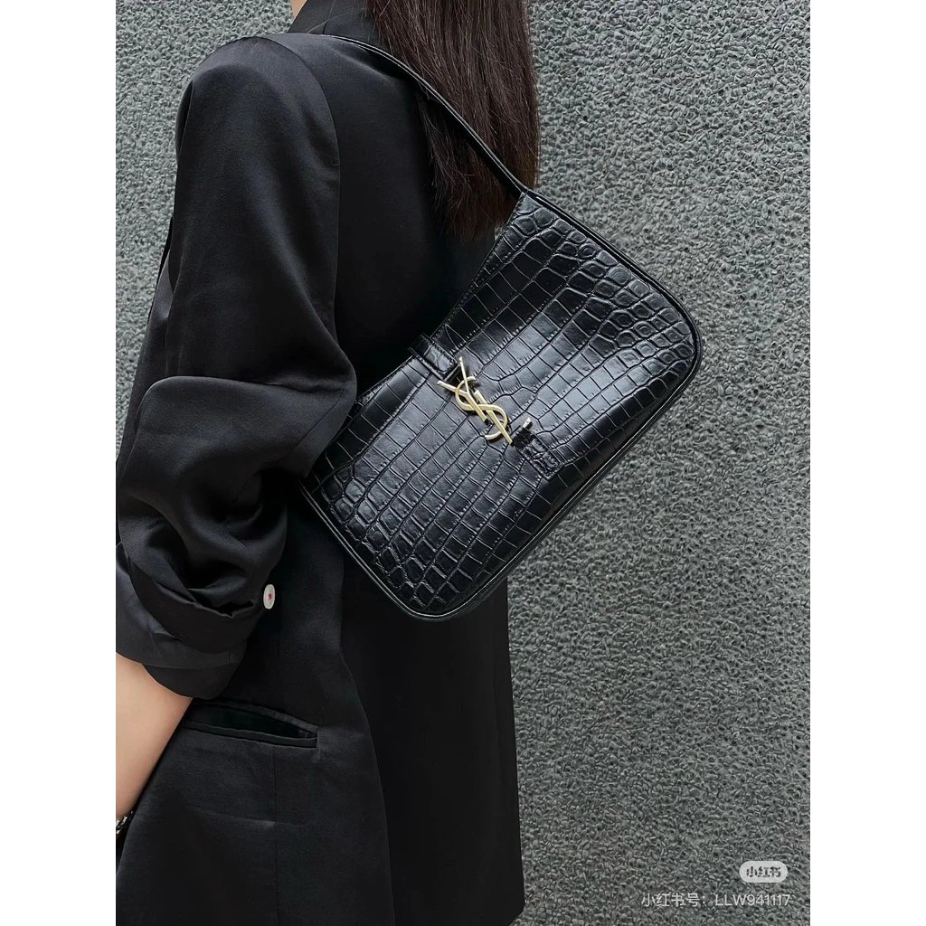 กระเป๋าสะพายเอว YSL แบบฮอบบี้ หนังCowhide พิมพ์ลายจระเข้แท้