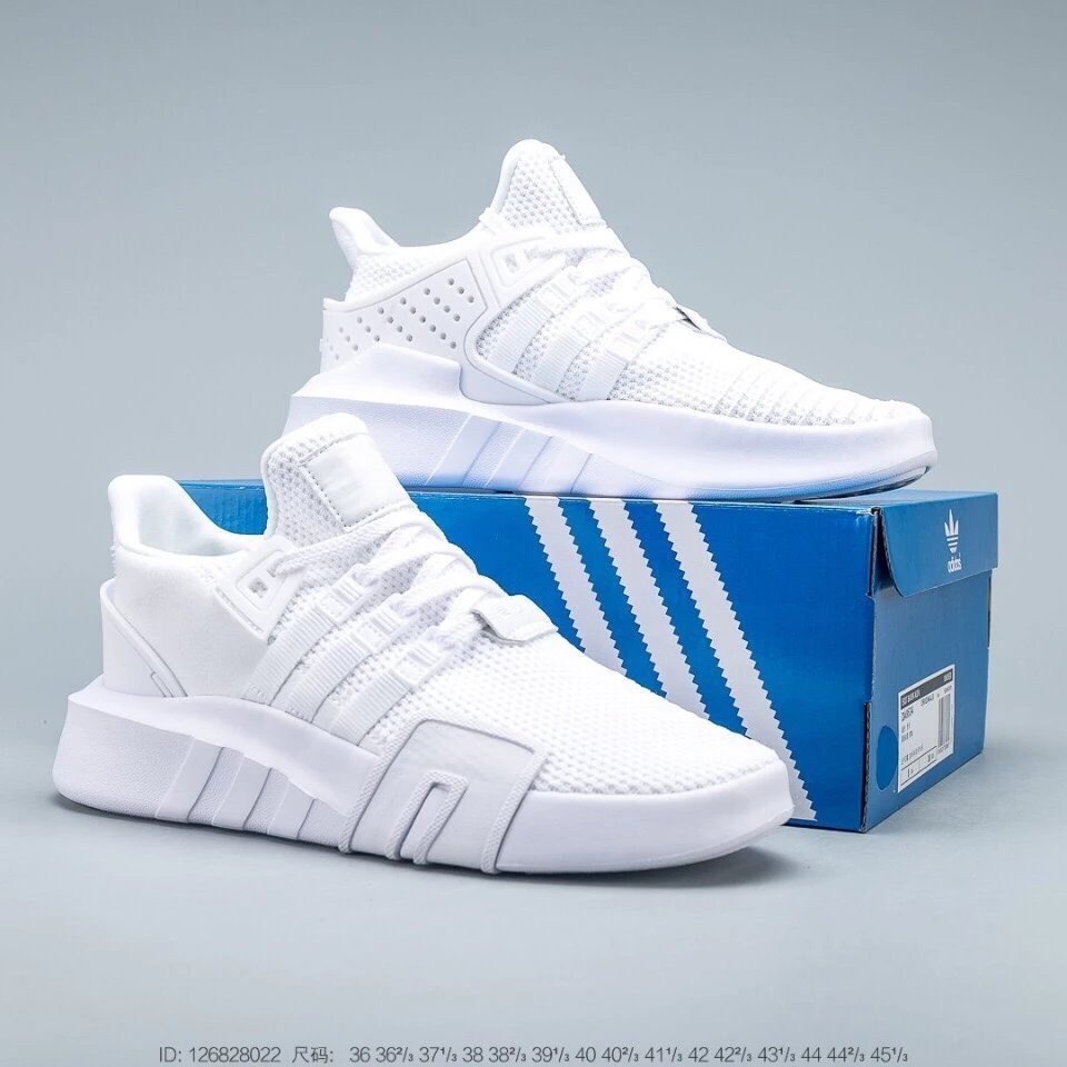 รองเท้าวิ่ง EQT สุดยอด