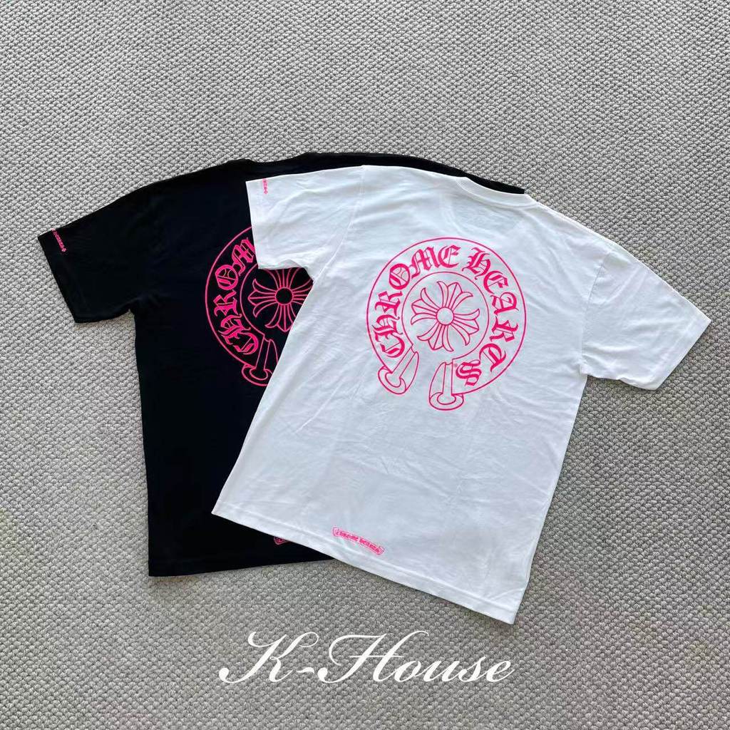 คลังสินค้าพร้อมผู้ชายผู้หญิงคอกลมแขนสั้น Chroime Hearts สีดําสีชมพู Horseshoe Cross พิมพ์พร้อมสต็อกพรีเมี่ยมผ้าฝ้ายเสื้อลําลอง XS-3XL
