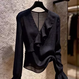 แฟชั่นฝรั่งเศส High-End V คอ Ruffled เสื้อฤดูร้อนสไตล์ใหม่ 2026 All-Match Slimmer ดูแขนยาวผู้หญิง