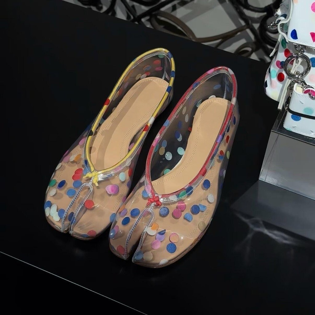 Niche Polka Dot Pig Hoof แยก Toe Slip-On หนัง All-Match บัลเล่ต์แบน Mary Jane Ultra-Light Body Sassy & Fairy