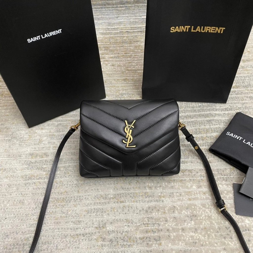 [เกรดไดโกว] SalntLaurent Small Size MONOGRAM Female Bag Mens Bag Cross-body Shoulder Chain Portable 