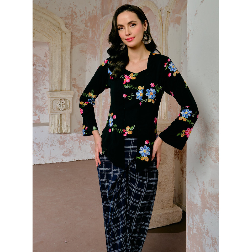 เสื้อ Manis Mawar Kebaya Only - สีดํา