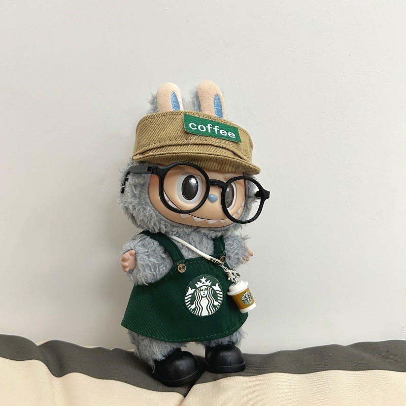 Labubu Starbucks เสื้อผ้าชุด 17 ซม.labubu ตุ๊กตาตุ๊กตาผ้ากันเปื้อนหมวก Overalls 10 ซม.เสื้อผ้าเด็ก