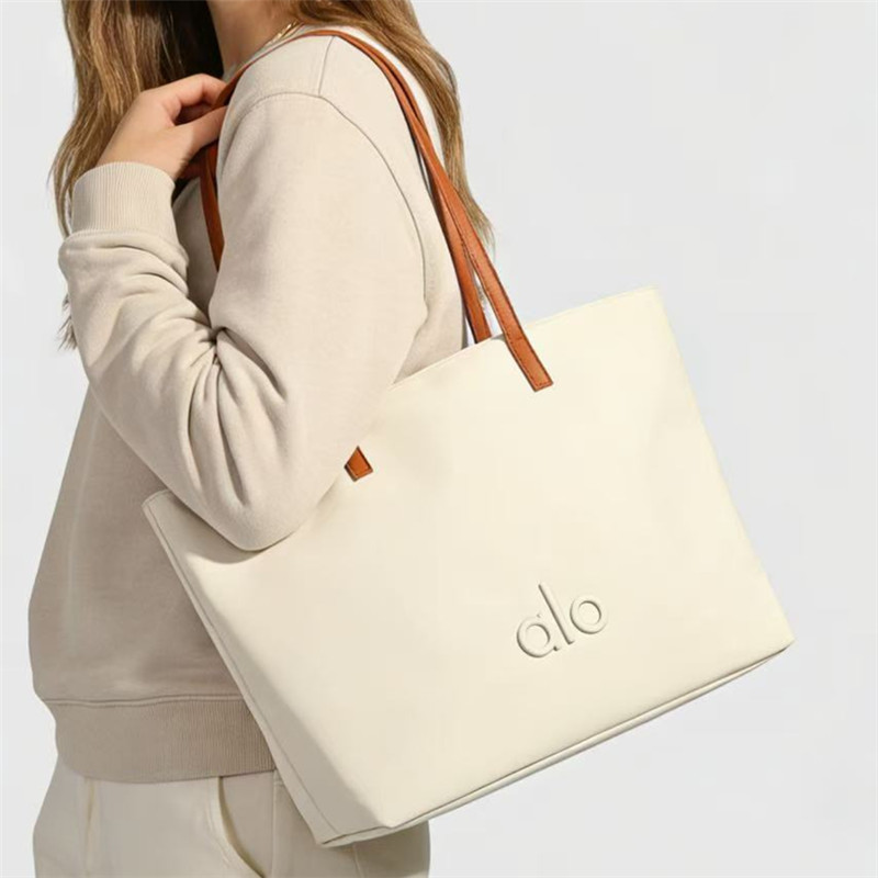 A1L Simple Female Bag Niche Shoulder Bag Commuter Handbag Large Capacity Tote Bag Female