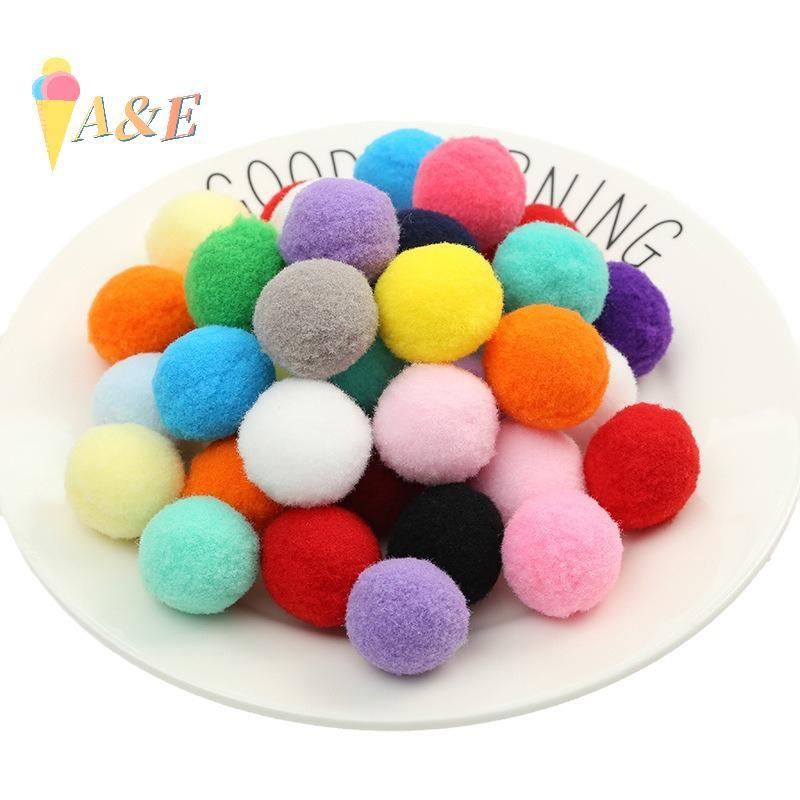 [QIMO] 100 ชิ้น/ล็อต Macaron Pompom Fluffy Ball 10 มม.Coloful Plush Ball Handmade Craft DIY Decor ของเล่น Hairband วัสดุอุปกรณ์เสริม