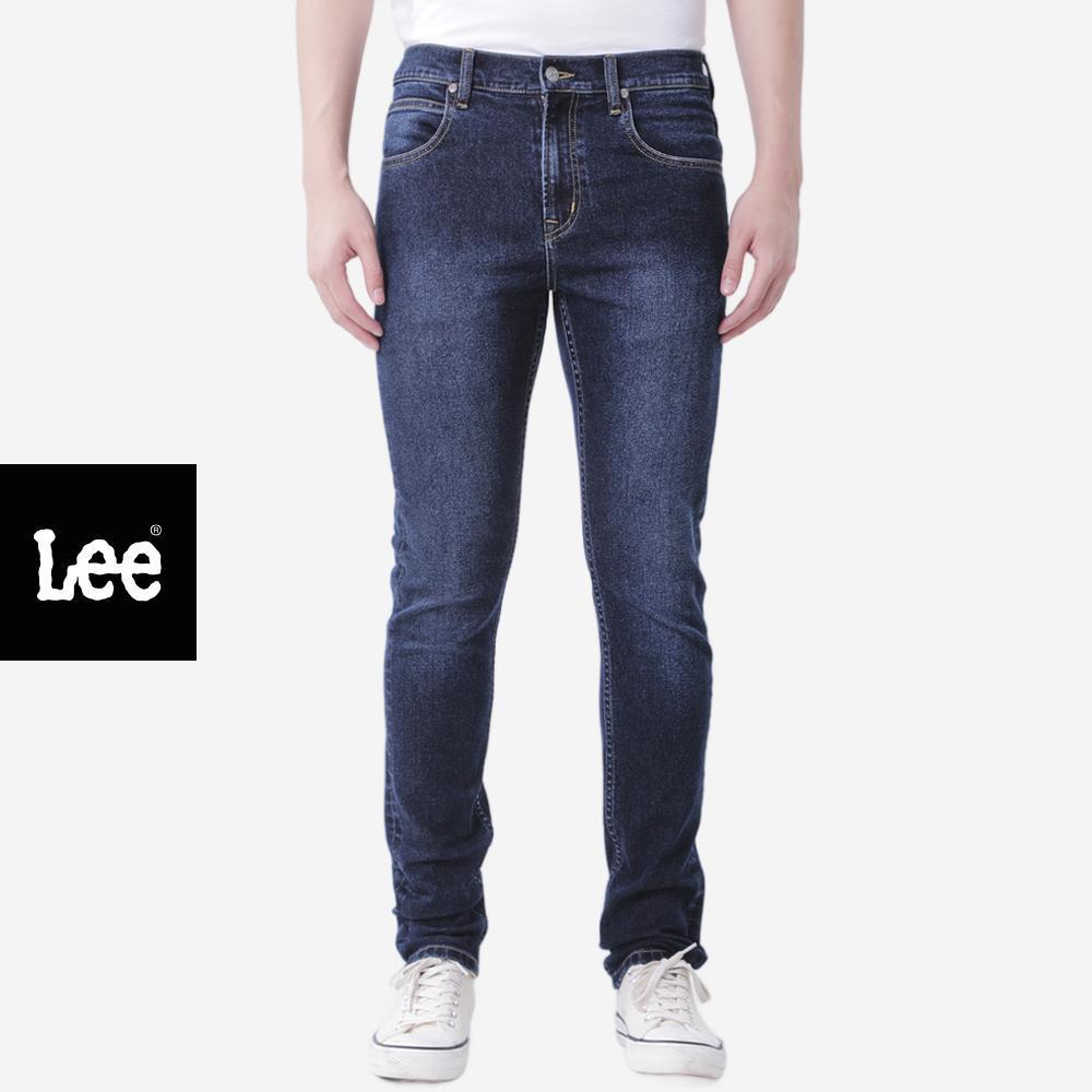 LEE กางเกงยีนส์ผู้ชาย เอวต่ำ ทรงเข้ารูป รุ่น LE F425MRAMF04 สียีนส์เข้ม