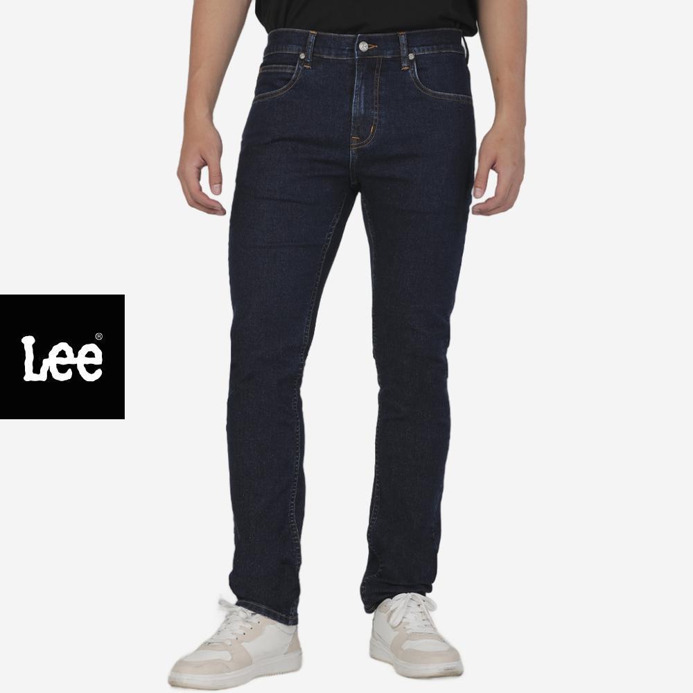 LEE กางเกงยีนส์ผู้ชาย เอวต่ำ ทรงเข้ารูป รุ่น LE S126MRAMF01 สียีนส์เข้ม