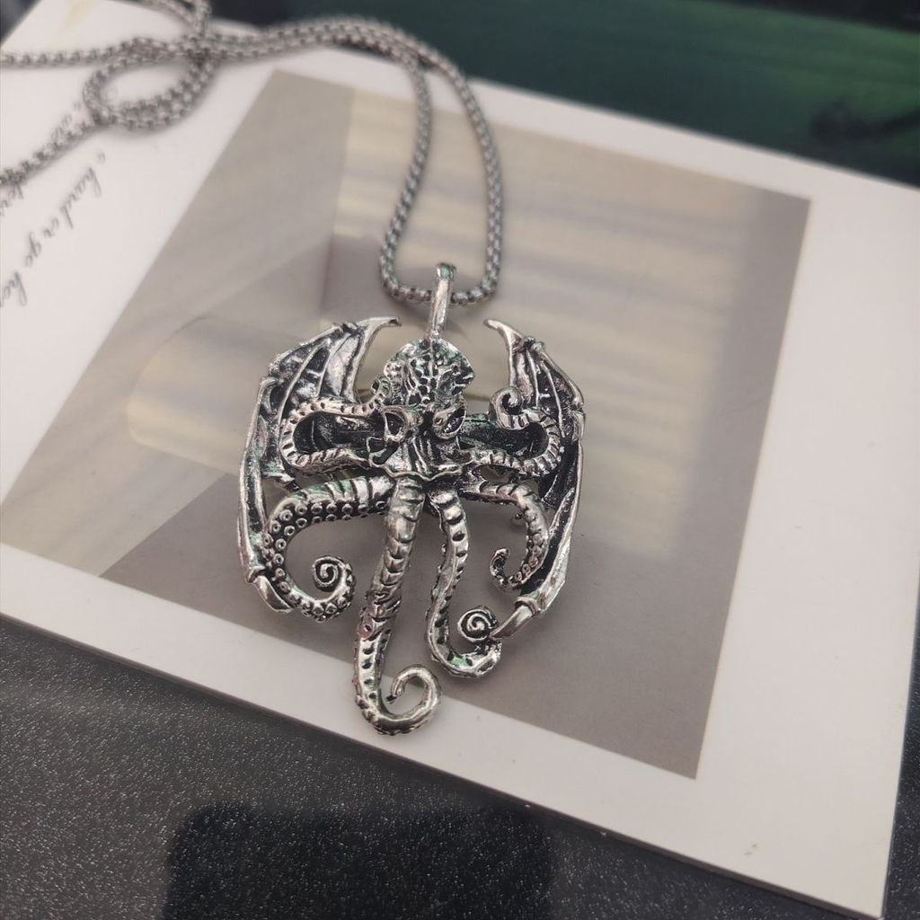 Cthulhu Myth จี้ Octopus สร้อยคอ Hip-Hop อินเทรนด์ ins High Street ชายคอจี้ที่ไม่ซ้ํากัน Simple Chai