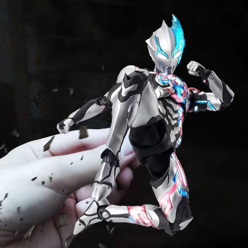 ตัวต่ออุลตร้าแมน SHF ใหม่ รุ่นกะทัดรัด ขยับได้ทุกข้อ มีอุปกรณ์ครบ