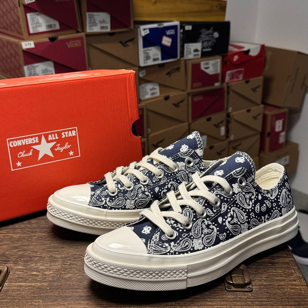 1970s รองเท้าผ้าใบ Converse 1970s Converse Samsung Logo