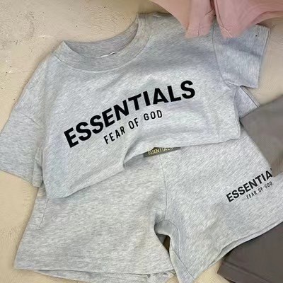 (พร้อมส่ง) ชุดเซต 2 ชิ้นเสื้อยืดแขนสั้น+กางเกงขาสั้น แฟชั่นฤดูร้อนสำหรับเด็กผู้ชาย