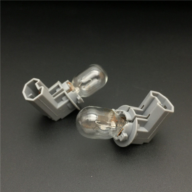 เหมาะสําหรับ Mazda6 Mazda6 Mazda6 Pentium B50 ผู้ถือโคมไฟเบรกตําแหน่งสูงพร้อมหลอดไฟถอยหลังผู้ถือโคมไ