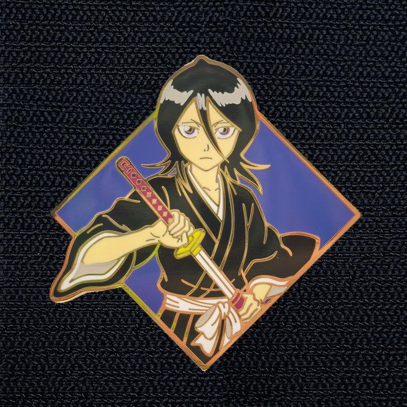 อะนิเมะญี่ปุ่น Bleach ป้ายโลหะ Kuchiki Rukia กระเป๋านักเรียนตกแต่งเข็มกลัด pins