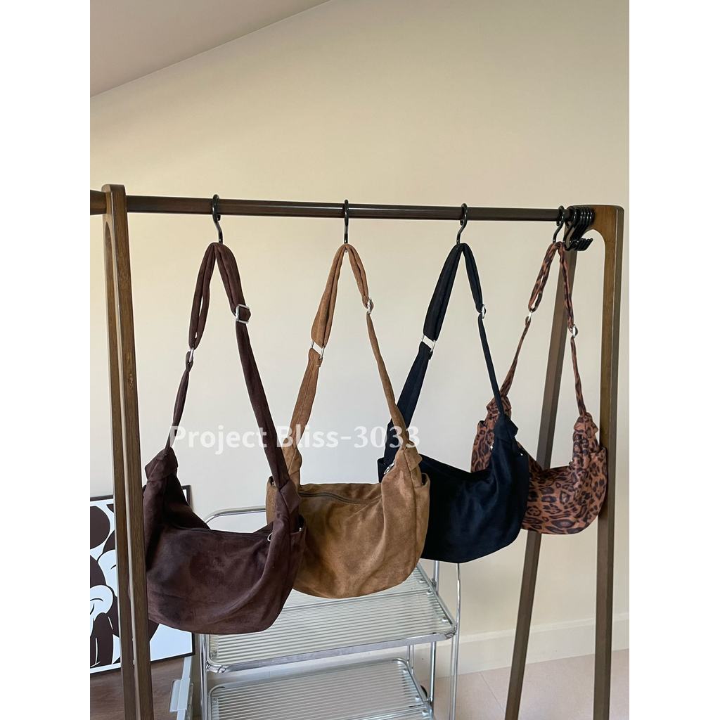 เกาหลี Suede Suede กระเป๋าสะพายหญิงขนาดใหญ่ความจุ Commuter Dumpling กระเป๋า All-Match Casual Messeng