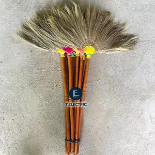 ไม้กวาดดอกหญ้าด้ามไม้ คละสี ยาว 70cm ไม้กวาดไม้ไผ่ broom ไม้กวาดทำความสะอาดพื้น ไม้กวาดราคาถูก