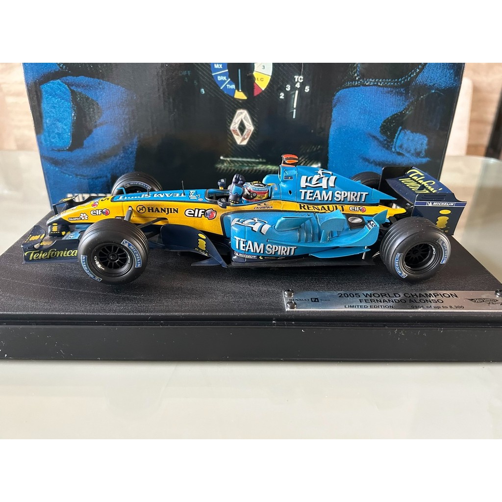 [Orphan] ล้อร้อน 1/18 F1 Renault Fleet Renault R25 Aaron