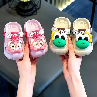 มาใหม่ 🏵️ รองเท้าแตะเด็ก กันลื่น ลายการ์ตูนน่ารัก ใช้ได้ทั้งผู้ชายและผู้หญิง พร้อมส่ง