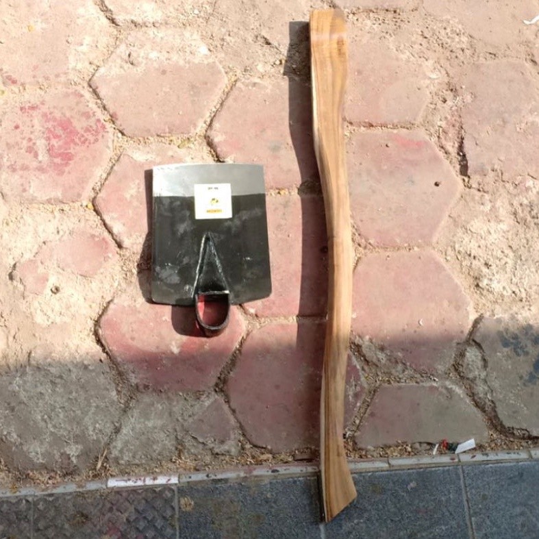 จอบ AIGEN / จอบบวกด้ามจับขนาดกลาง เครื่องมือการเกษตร