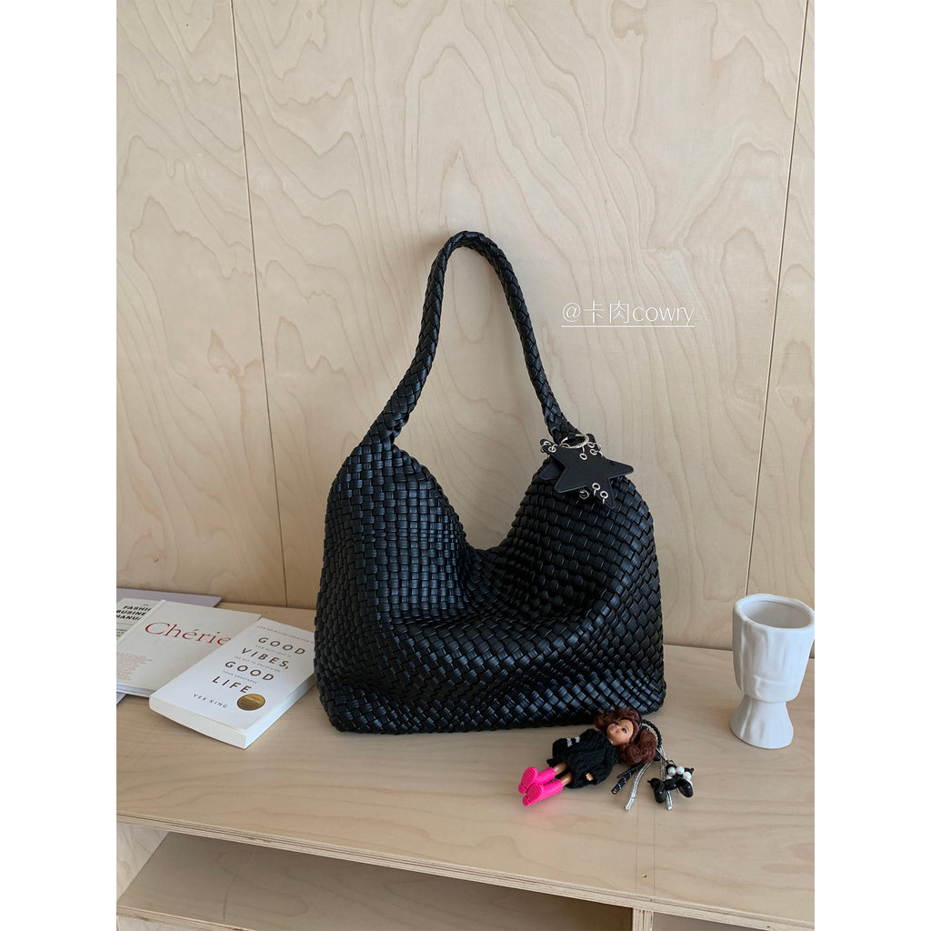 การ์ด เนื้อวัว Otaku Same Style Star Tote Bag Female Large Capacity Commuter Class One-Shoulder Buck