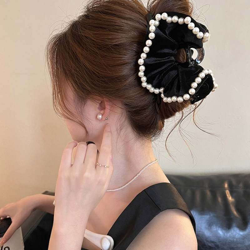 คลิปมุกกำมะหยี่สีดำสำหรับผู้หญิง พร้อมเครื่องประดับผมหรูหราแบบกิ๊บทอดผม ตกแต่งด้านหลังศีรษะ