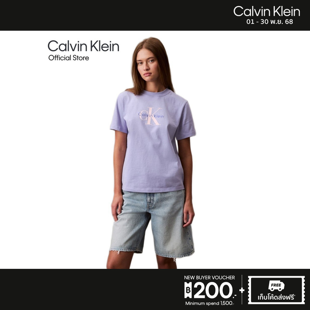 CALVIN KLEIN เสื้อยืดคอกลมแขนสั้นผู้หญิง Monogram Logo ทรง Regular รุ่น 47B865G VHP - สีม่วง