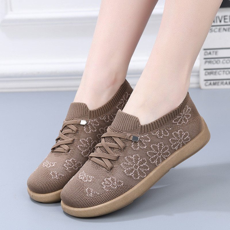 go🚚รองเท้าผ้าผู้หญิง พื้นนุ่ม แฟชั่น ยืดหยุ่นได้ดี ผ้าถัก ไม่เจ็บเท้า สวมใส่สบาย รองเท้าคุณแม่ P-057