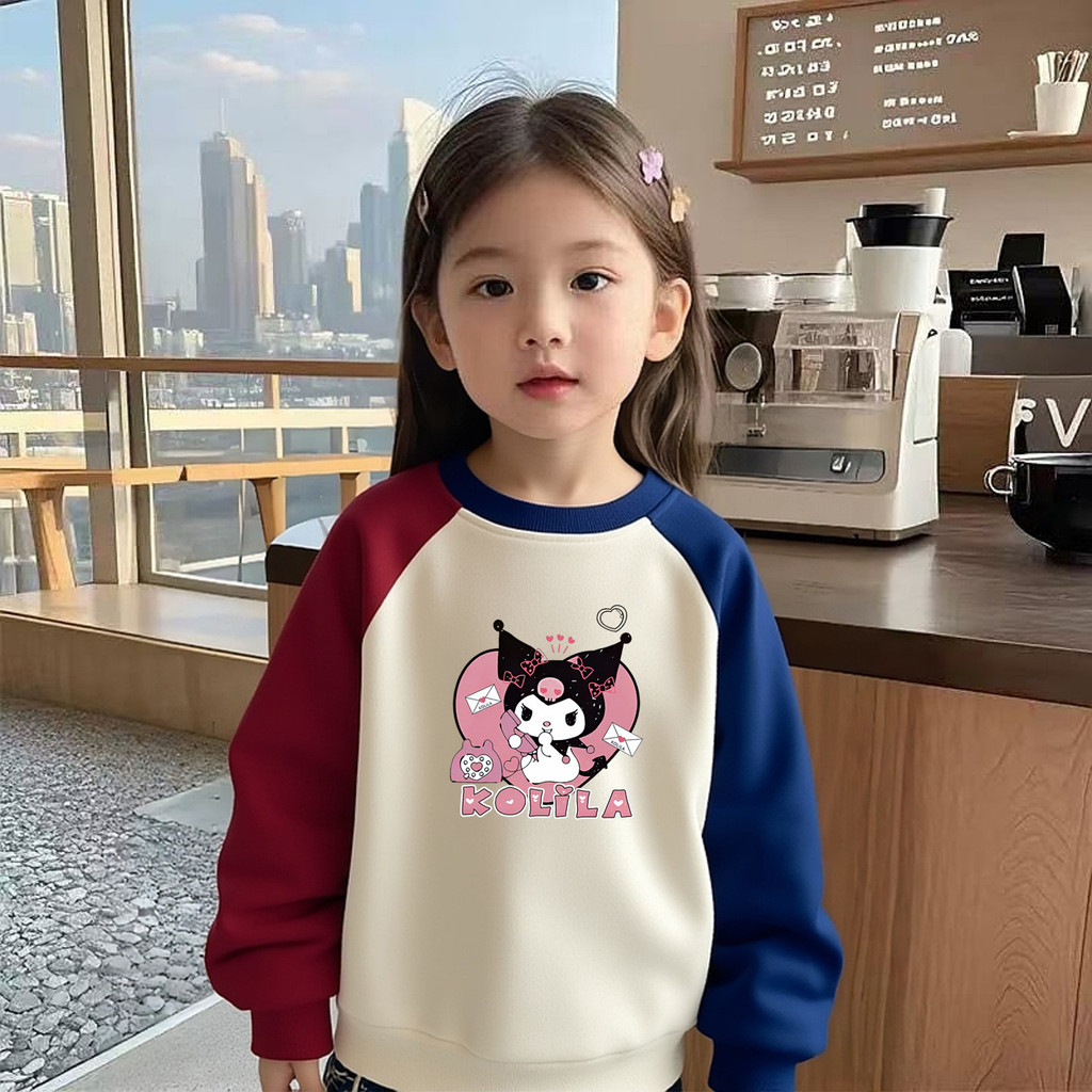 สาวเสื้อกันหนาว2025ฤดูใบไม้ร่วงฤดูหนาวแฟชั่นเด็กใหญ่การ์ตูนคุโรมิสาวรอบคอ จุดต่ําสุด เสื้อด้านบนอินเ