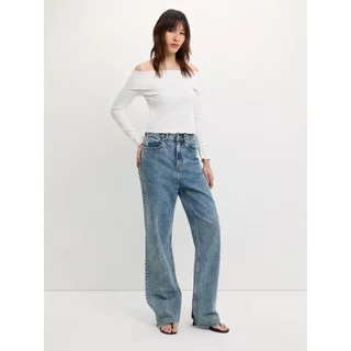 [Pomelo] เสื้อแขนยาวเปิดไหล่ / Off-Shoulder Top