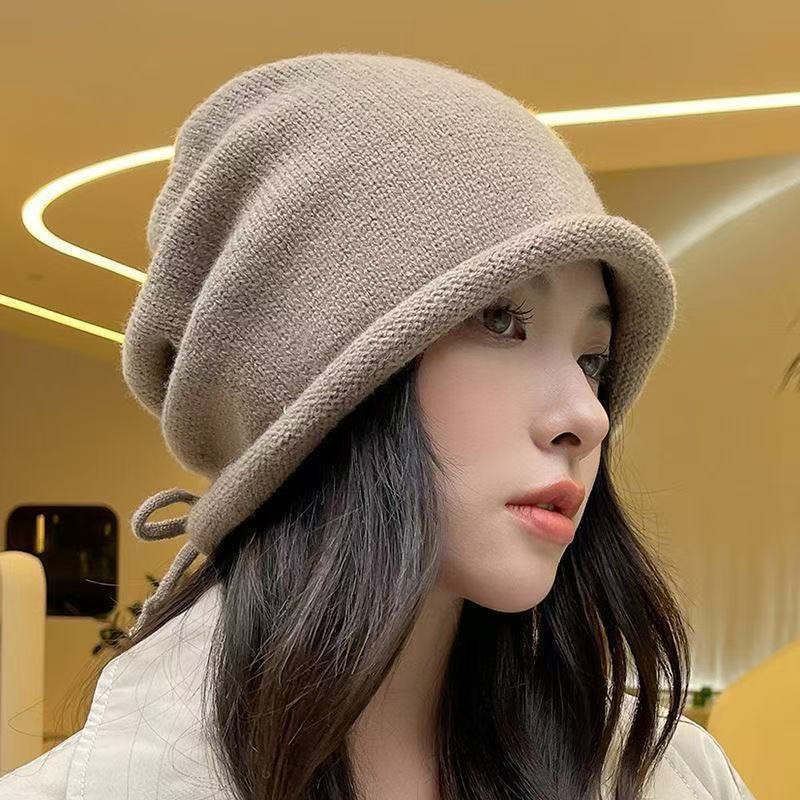 ในไทย✨หมวกถักระดับไฮเอนด์ ให้ความอบอุ่น แฟชั่น เหมาะสำหรับการเดินทาง หมวกขอบม้วน หมวกกันหนาว เชือกผูก หมวกซ้อนกัน.COD