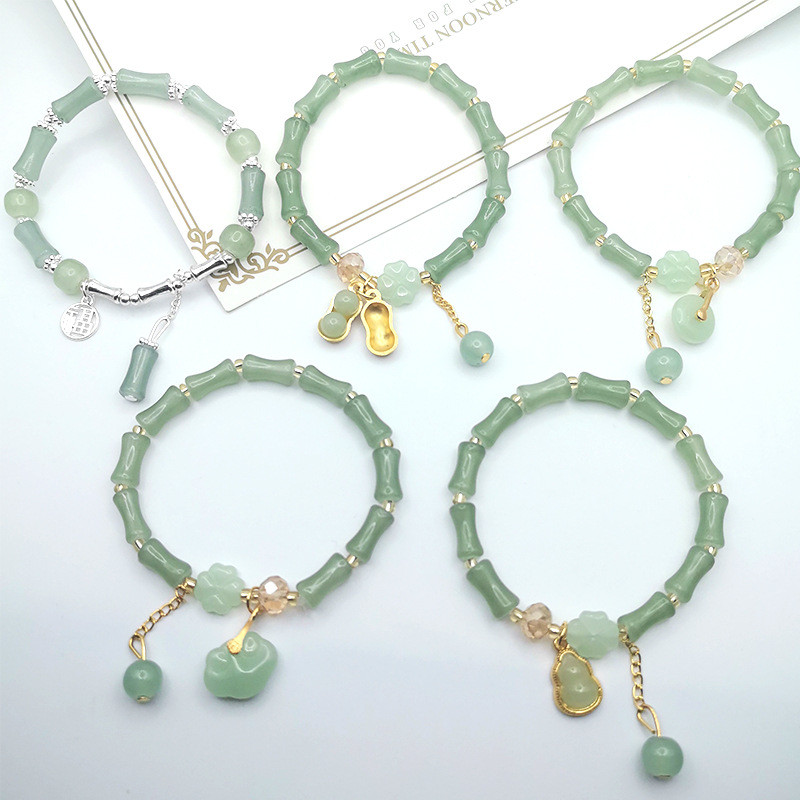 สร้อยข้อมือสไตล์จีน ทำจากไม้ไผ่และอาเวนทูรีน ตกแต่งด้วยหยก เพิ่มความสวยงามเป็นเครื่องประดับขนาดเล็ก