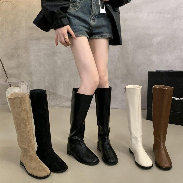 JINxCHOY สไตล์เกาหลีรอบ Toe Fluffy แฟชั่น Low-Heeled High-Tube รองเท้าแฟชั่น PU สุภาพสตรี Anti-Slip ทนต่อการสึกหรอ Knight รองเท้าโรงงานขายส่งราคา