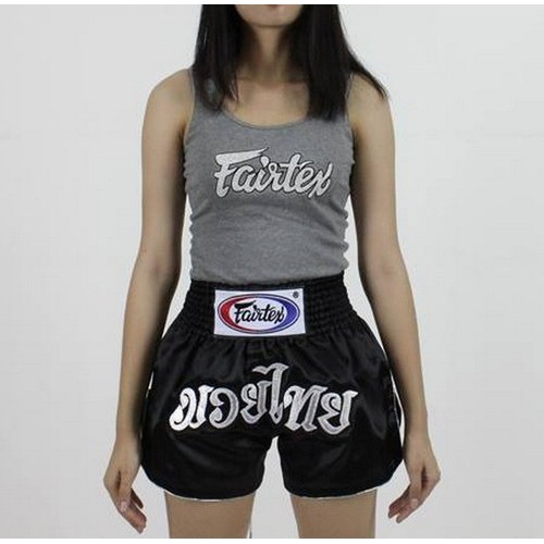 2025 ใหม่ FAIRTEX MUAY THAI KICK BOXING SATIN กางเกงขาสั้นสีดํา BS205 THAI FONT ผู้หญิงตัด MMA