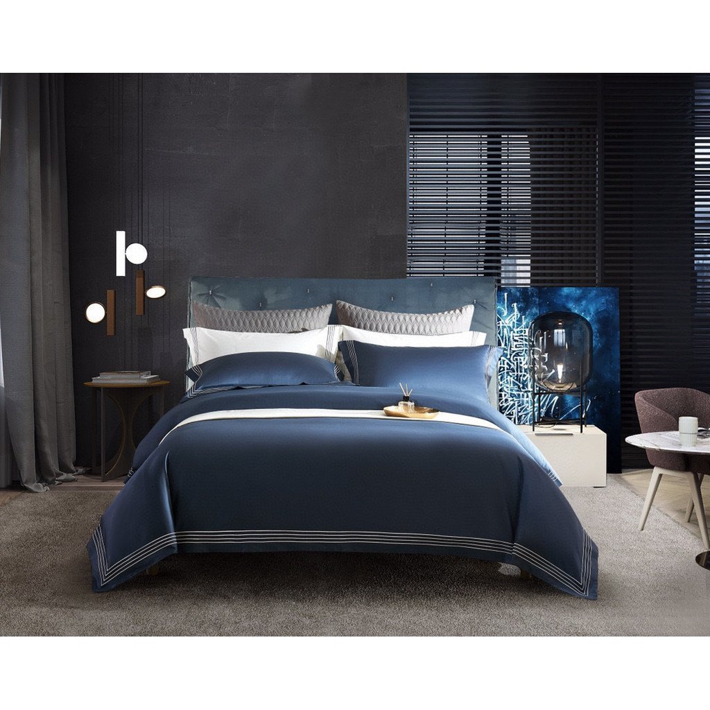 ชุดเครื่องนอนปักลายระดับไฮเอนด์ 4 ชิ้น จาก JW Marriott ทำจากผ้าฝ้ายคุณภาพสูง พร้อมลายซาตินสวยงาม