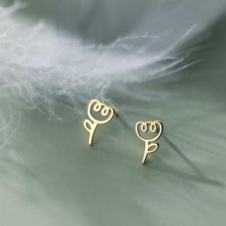 Florale Essence Earrings ต่างหูเงินแท้ S925 [MERCELO]