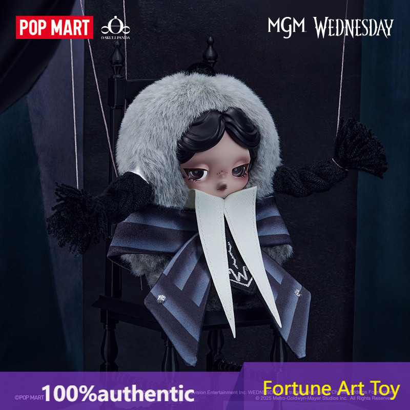 POPMART POPMART SKULLPANDA x Wednesday จี้ตุ๊กตาผ้ากํามะหยี่