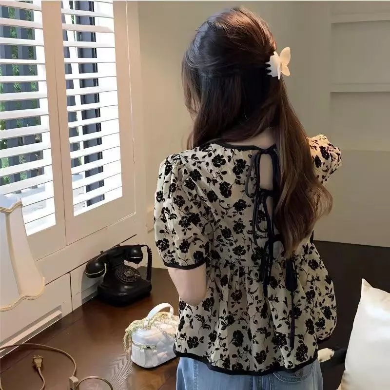 Dahong W682 เสื้อแขนสั้นลายดอกไม้ คอกลม ทรงหลวม thumbnail 4