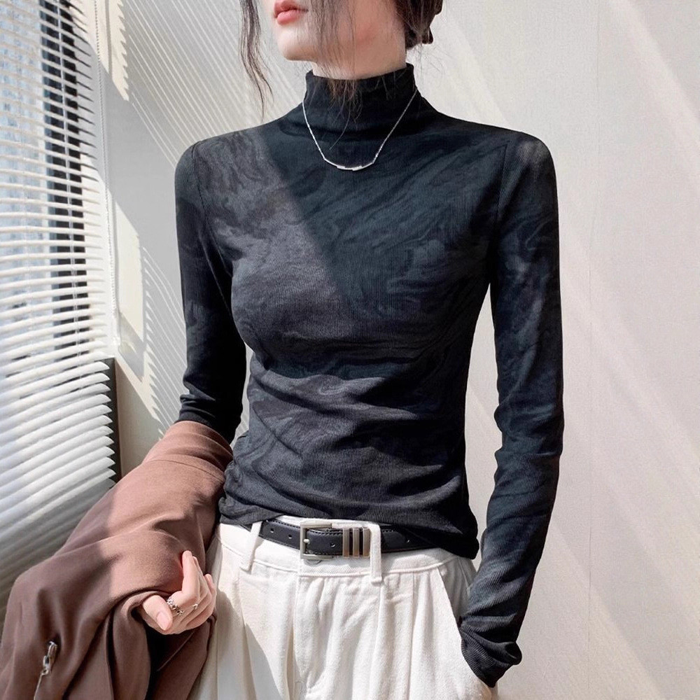 เสื้อกํำมะหยี่หมึก Tie-dye สไตล์ครึ่งคอเต่าแบบ slim-fit สำหรับผู้หญิง