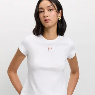 [Pomelo] เสื้อปักลายโลโก้ / Embroidered Logo Tee