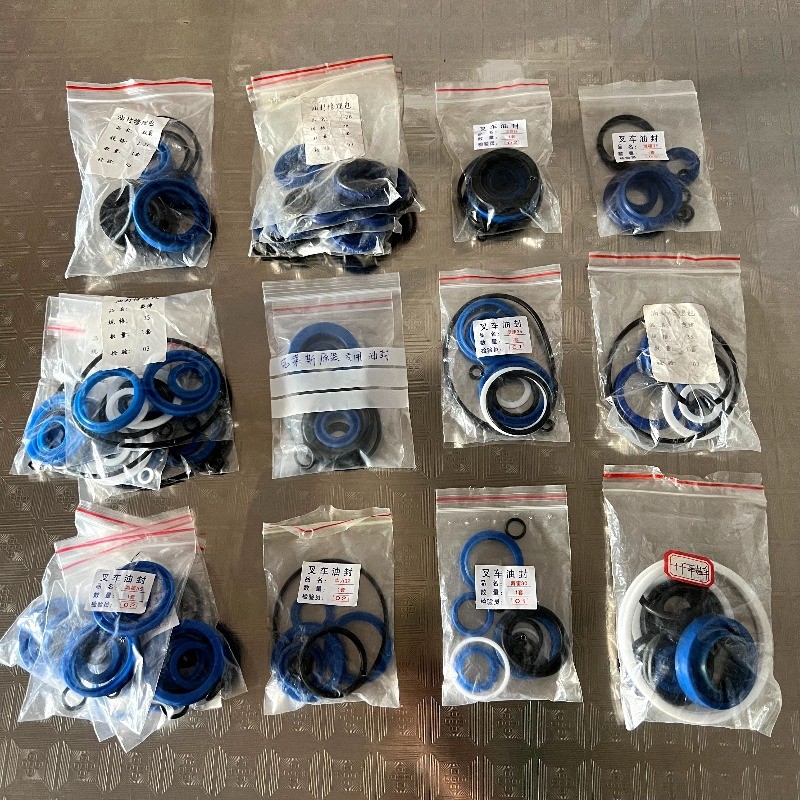 ชุดซ่อมซีลของแท้สำหรับรถฟอร์คลิฟท์ CLARK และ AUMA ซีลกันสึก ทนทาน รักษาสมรรถนะการทำงาน