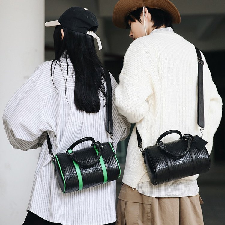 กระเป๋าทรงกระบอกและถือไหล่ อินเทรนด์สำหรับผู้ชายและผู้หญิง จากบอสตัน (60336)