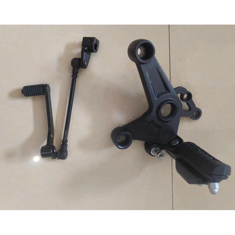 ชุดคันเหยียบและคันเกียร์หน้าซ้าย CF300SR 6KMV-143000-3001/6KM #-140700-8000