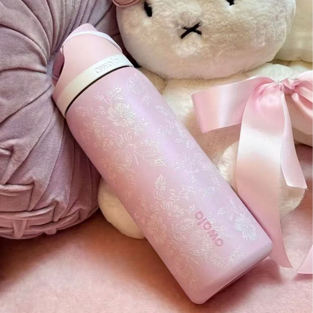 Owala FreeSip  Urban Outfitters Limited Edition - Ribbon Toile Floral 24oz/32oz ขวดน้ําสแตนเลสพร้อมหลอด