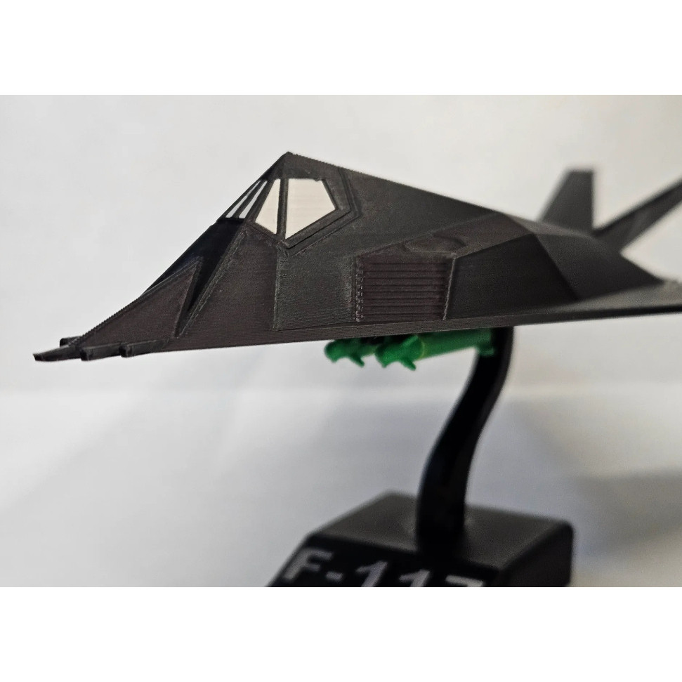 เครื่องบินชิงทรัพย์ขนาดเล็ก Cuero Nighthawk f117