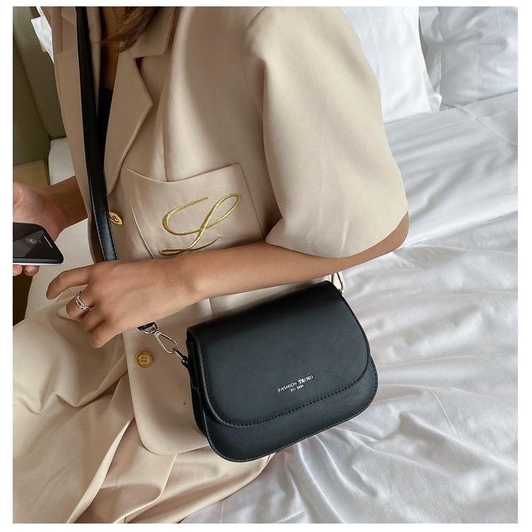 LYS Bag กระเป๋าสะพายแฟชั่น กระเป๋าสะพายข้างสำหรับผู้หญิง