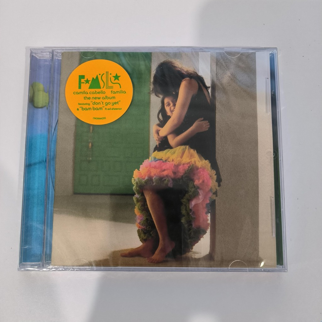 Camilla Camilla Familia ซีดีอัลบั้ม M01