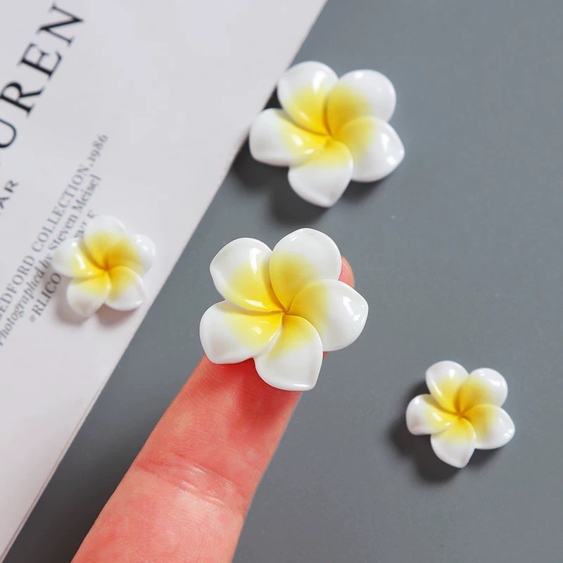 20 ชิ้น Flatbacks จําลองน่ารักสีสัน Frangipani Redbud เรซิ่น Patch วัสดุ DIY Headwear Hairpin อุปกรณ์เสริมเคสโทรศัพท์ครีมกาววัสดุ