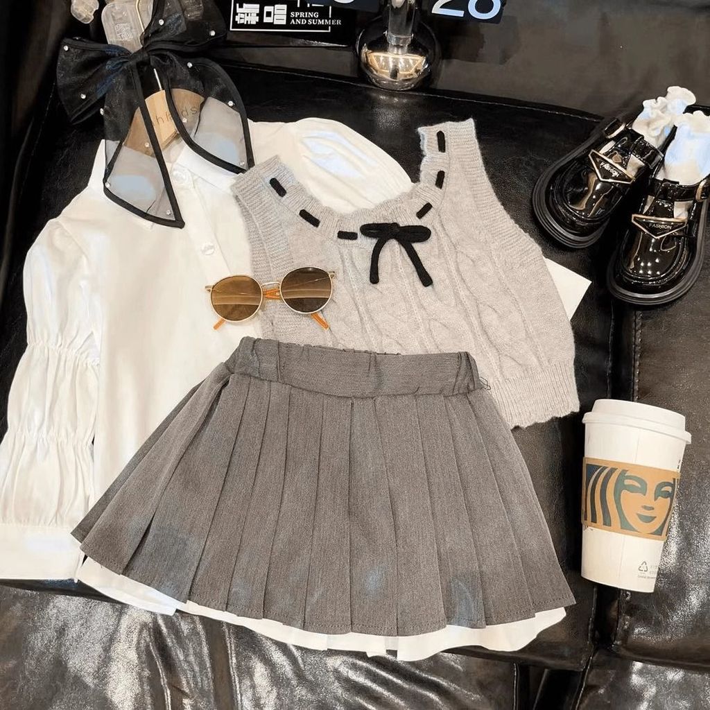 ชุดแฟชั่นสาวสไตล์กระโหลก 3 ชิ้น จาก J.K. สำหรับฤดูใบไม้ร่วงปี 2024