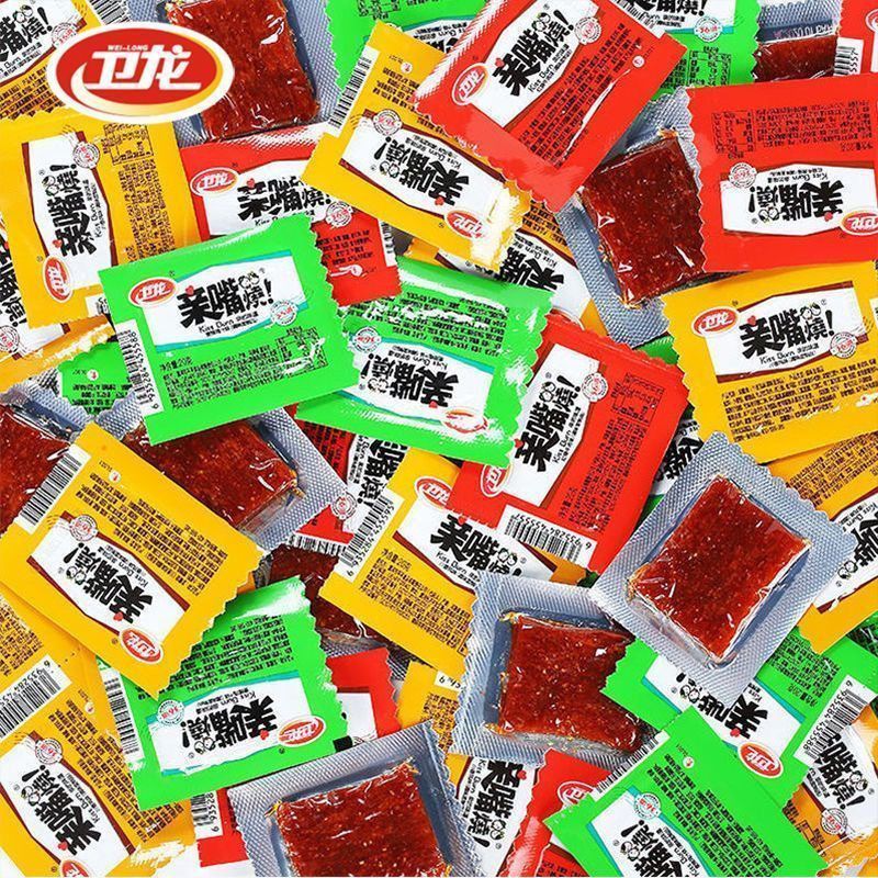 卫龙嘴亲ผงผสมผงยี่หร่า网红食解小吃辣条素肉防水果大肉Wei Long Kiss และ Burn Mixed Flavour Bulk Spice Sticks Internet Red